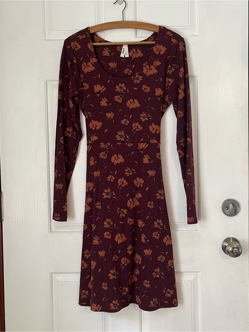 Pact Burgundy Long-Sleeve Floral Dress with Rust Blooms Large - Picture 2 of 7